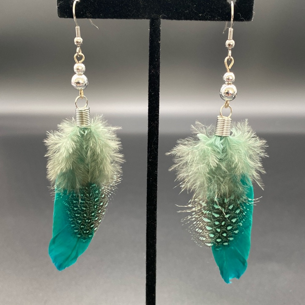 Item 328 Green feather Earrings
